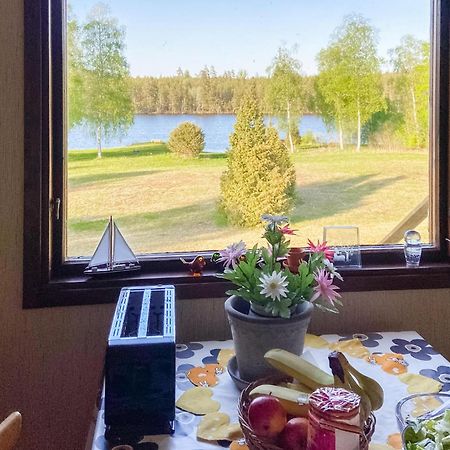 Awesome Home In Lenhovda With Wifi Extérieur photo