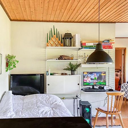 Awesome Home In Lenhovda With Wifi Extérieur photo