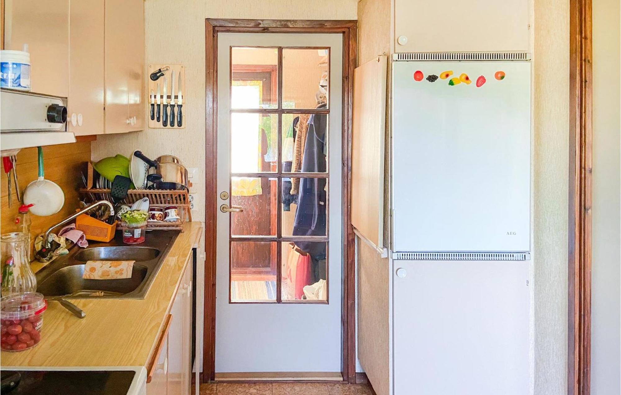Awesome Home In Lenhovda With Wifi Extérieur photo